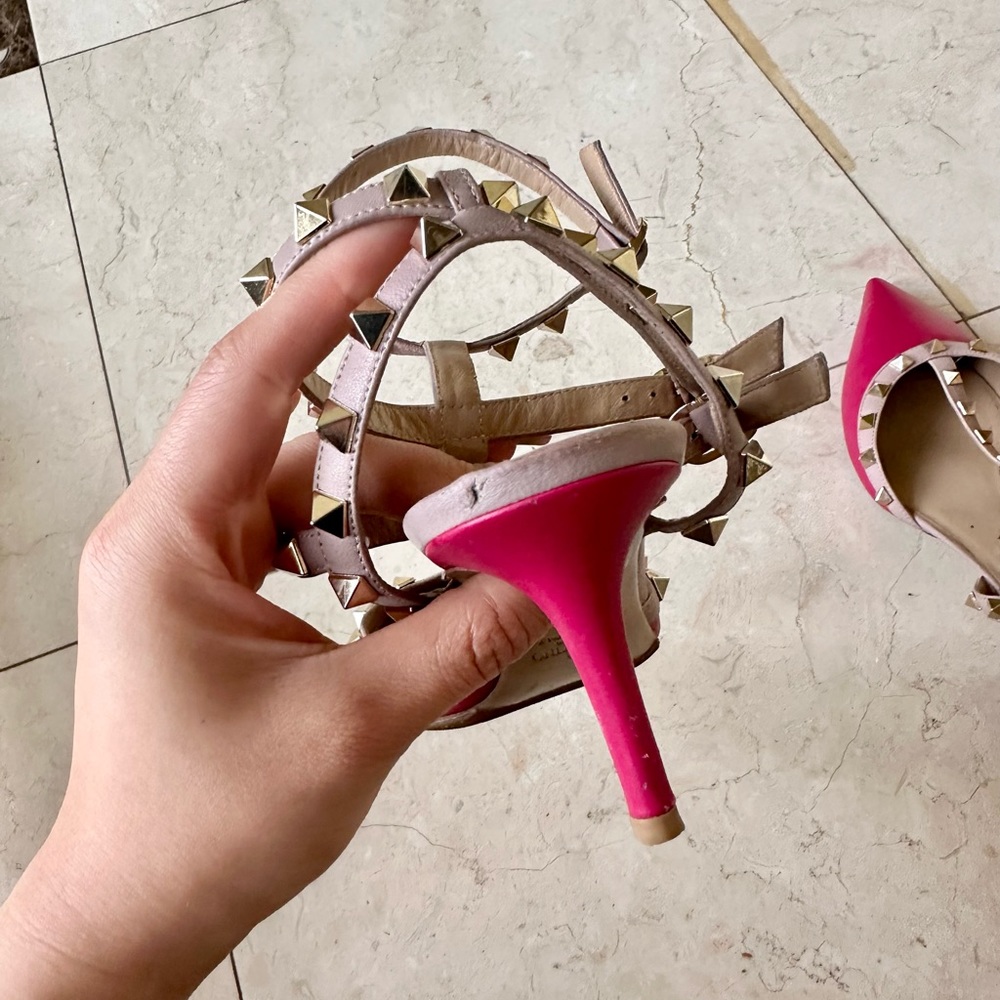 Valentino Garavani Iconic Pink Rockstud Caged Sandals Heels 38 Like New - Picture 4 of 8